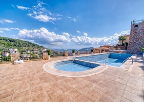 Пентхаус 3+1 с видом на море в центре Алании