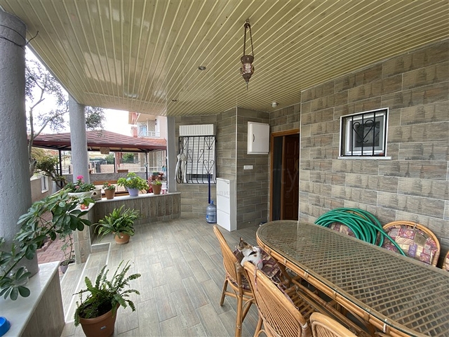 Просторная вилла 3+1 в 250м от моря в районе Конаклы