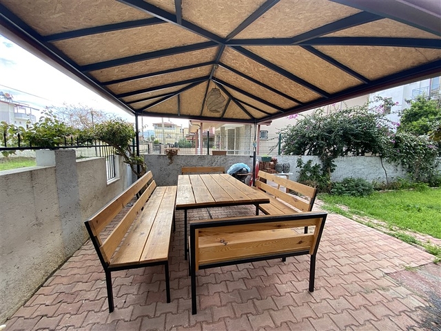 Просторная вилла 3+1 в 250м от моря в районе Конаклы