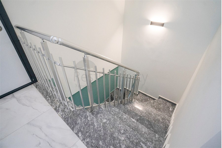 Пентхаус 2+1 в районе Кестель всего в 350 м от моря 