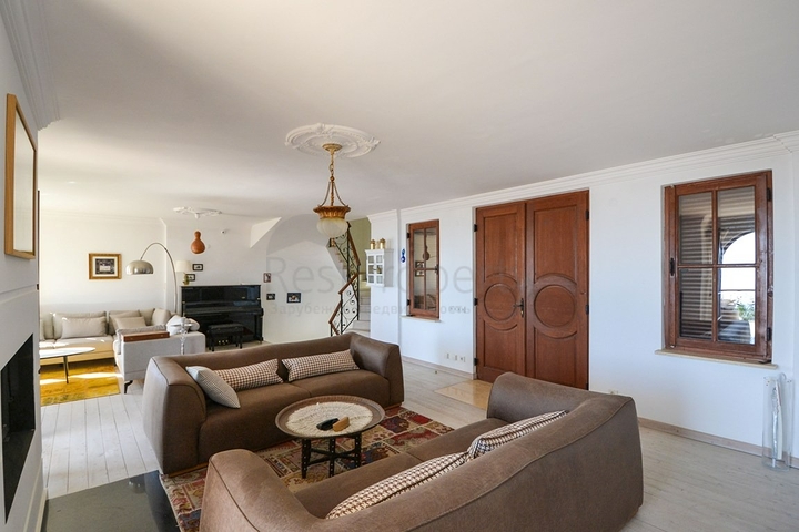 Вилла в средиземноморским стиле с панорамным видом. 