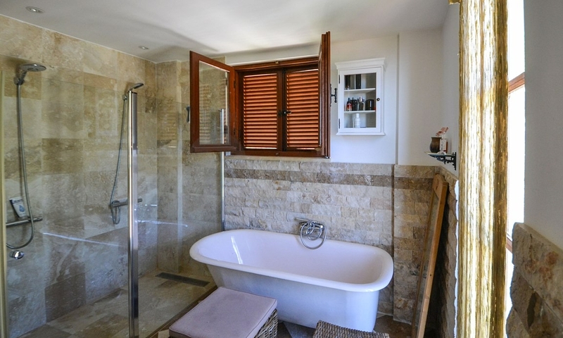 Вилла в средиземноморским стиле с панорамным видом. 