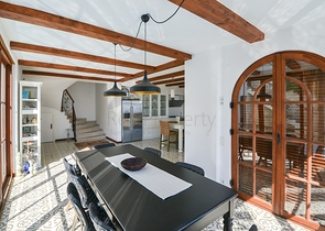 Вилла в средиземноморским стиле с панорамным видом. 