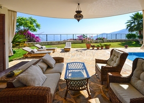 Вилла в средиземноморским стиле с панорамным видом. 