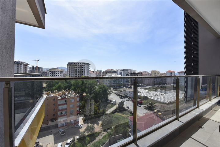 Квартира 2+1 с кладовой в районе Махмутлар