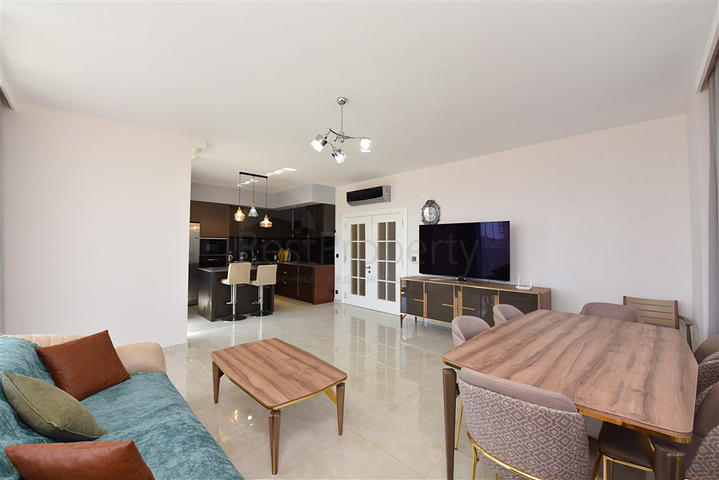 Квартира 2+1 с кладовой в районе Махмутлар