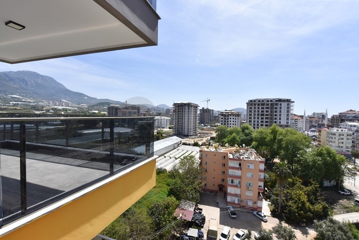 Квартира 2+1 с кладовой в районе Махмутлар