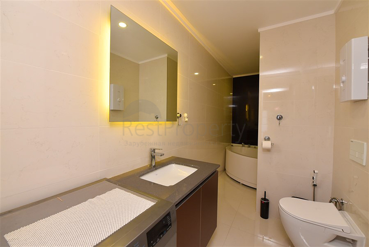 Квартира 2+1 с кладовой в районе Махмутлар