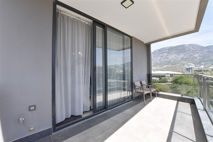 Квартира 2+1 с кладовой в районе Махмутлар