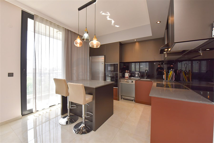 Квартира 2+1 с кладовой в районе Махмутлар