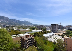 Квартира 2+1 с кладовой в районе Махмутлар