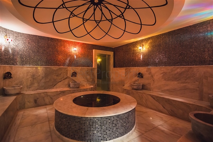 Пентхаус 3+1 со своим бассейном на крыше в районе Каргыджак