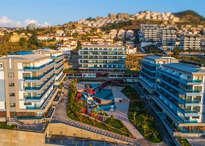 Пентхаус 3+1 со своим бассейном на крыше в районе Каргыджак