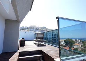 Пентхаус 3+1 со своим бассейном на крыше в районе Каргыджак