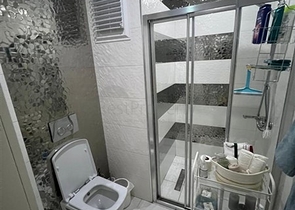 Меблированная квартира 1+1 с красивым видом на море в районе Каргыджак