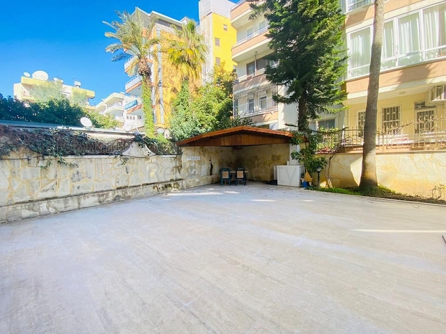 Просторный пентхаус 2+1 в центре Алании