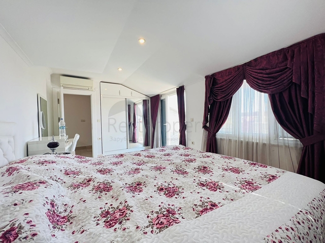 Просторный пентхаус 2+1 в центре Алании