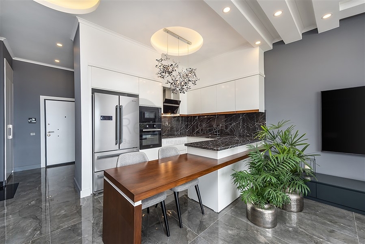 Роскошный пентхаус с видом на море и крепость от собственника 