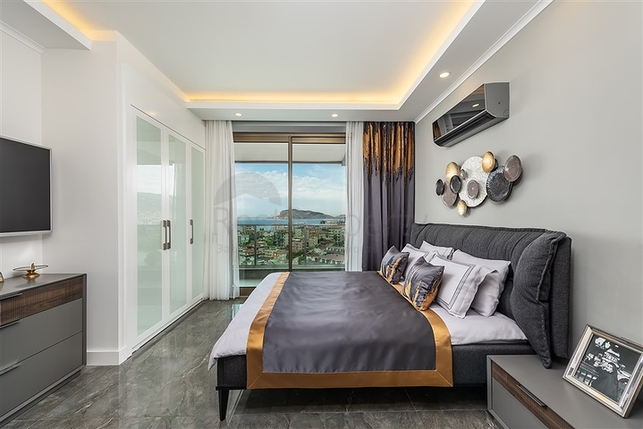 Роскошный пентхаус с видом на море и крепость от собственника 