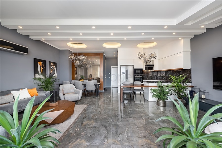 Роскошный пентхаус с видом на море и крепость от собственника 