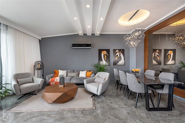 Роскошный пентхаус с видом на море и крепость от собственника 