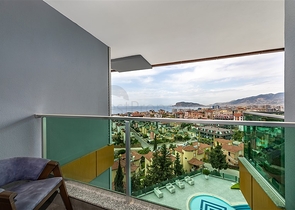 Роскошный пентхаус с видом на море и крепость от собственника 