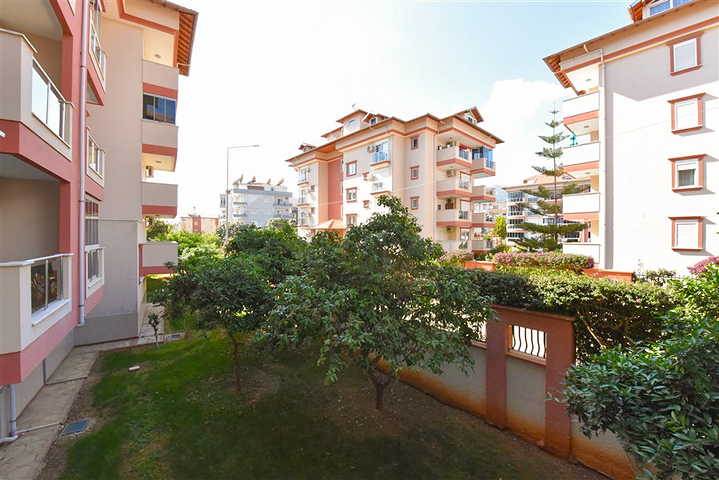 Просторные апартаменты в центральном Оба