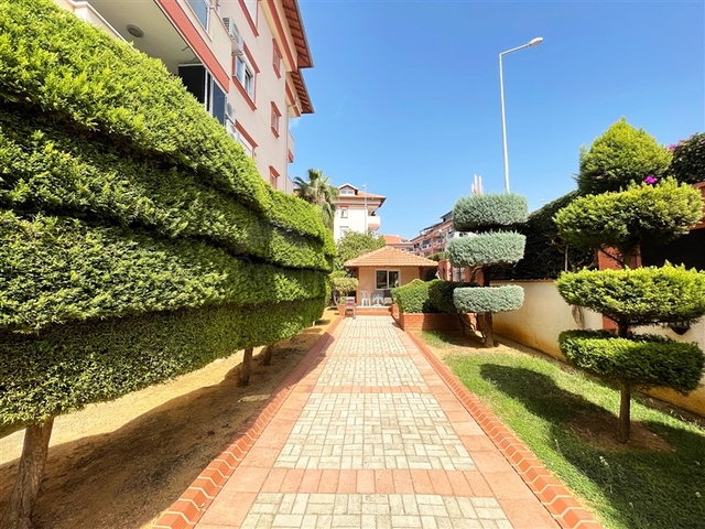 Просторные апартаменты в центральном Оба