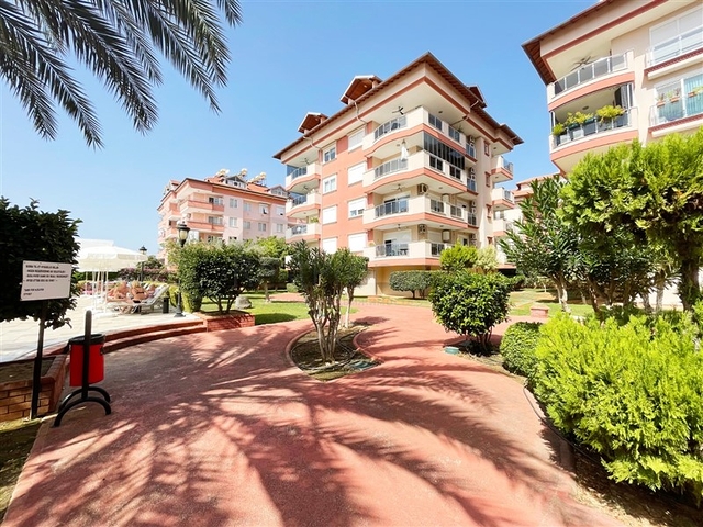 Просторные апартаменты в центральном Оба