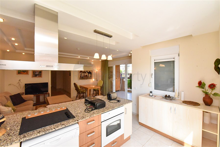 Просторные апартаменты в центральном Оба