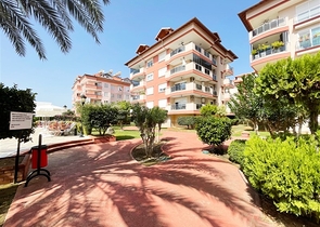 Просторные апартаменты в центральном Оба