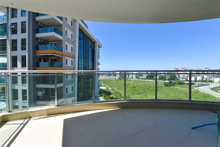 Трехкомнатная квартира в аренду для прекрасного отдыха всей семьей