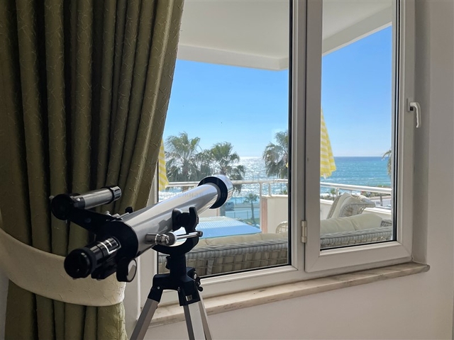 Квартира планировки 3+1 на первой береговой линии