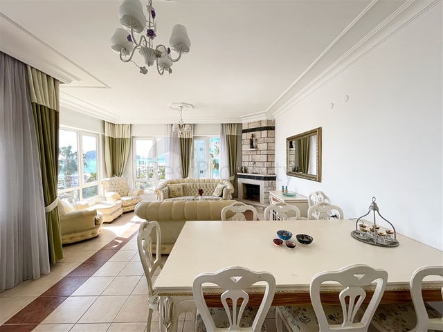 Квартира планировки 3+1 на первой береговой линии