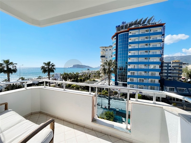 Квартира планировки 3+1 на первой береговой линии