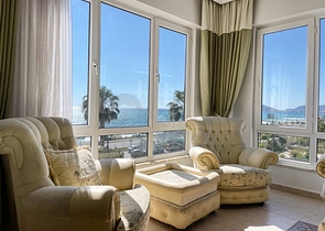 Квартира планировки 3+1 на первой береговой линии