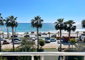 Квартира планировки 3+1 на первой береговой линии