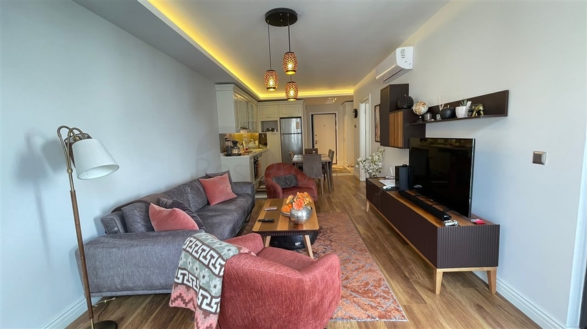 Квартира 1+1 с видом на море в европейском районе Кестель