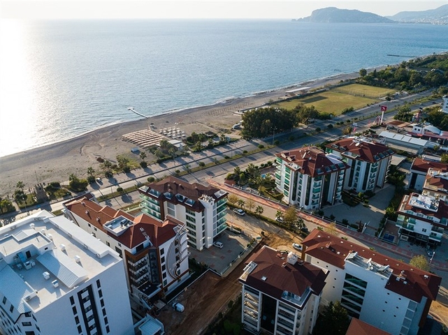 Квартира 1+1 с видом на море в европейском районе Кестель