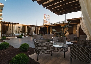 Квартира 1+1 с видом на море в европейском районе Кестель