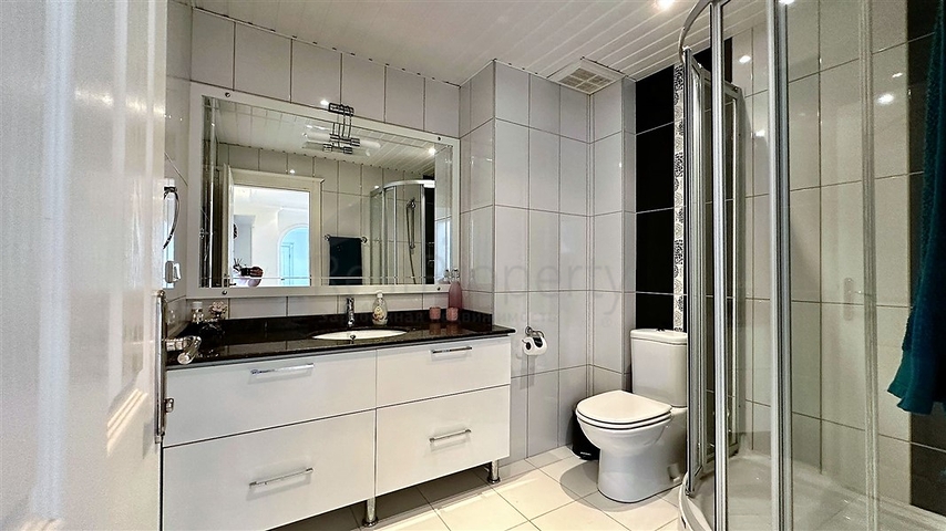 Просторные апартаменты 2+1 в районе Джикджилли