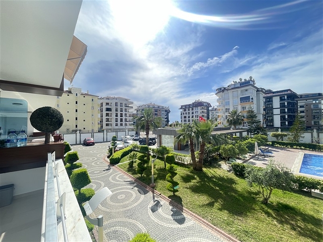 Квартира 3+1 в 200 м от пляжа в районе Кестель