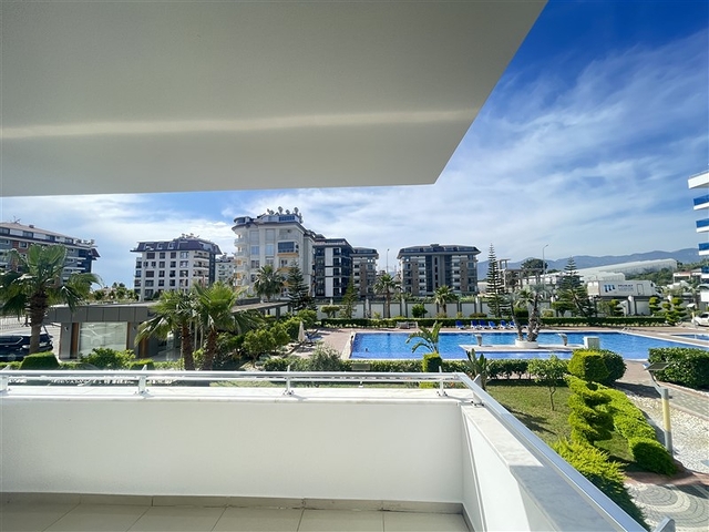 Квартира 3+1 в 200 м от пляжа в районе Кестель