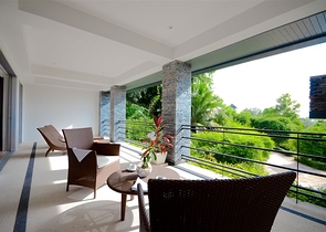 Overlooking Layan 4 Bedroom Villa