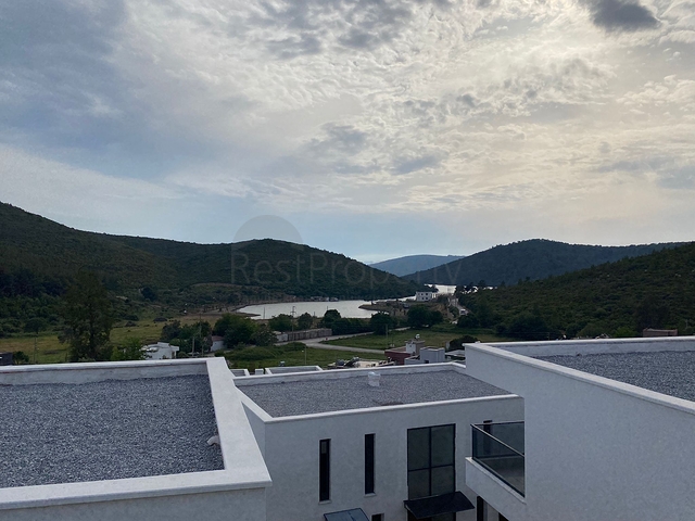 Уникальная  резиденция от собственника с видом на море в окружении леса