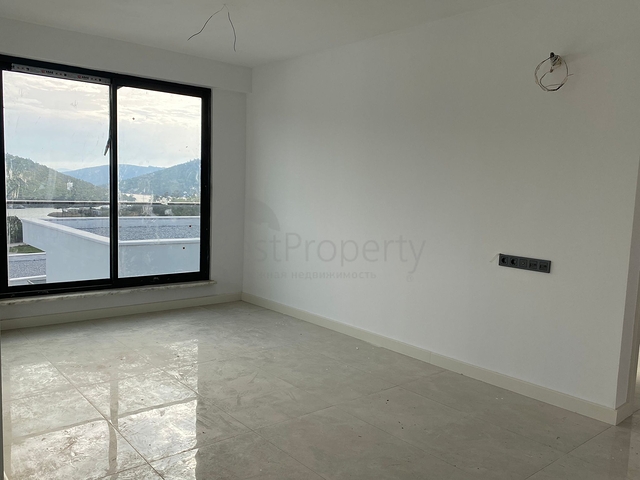 Уникальная  резиденция от собственника с видом на море в окружении леса