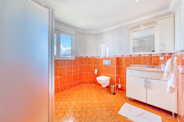 Большой пентхаус 3+1 с потрясающими видовыми характеристиками