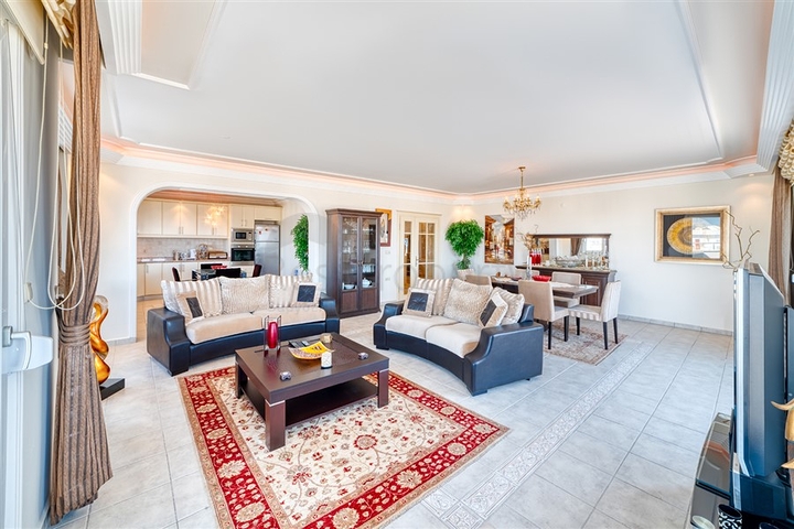 Большой пентхаус 3+1 с потрясающими видовыми характеристиками