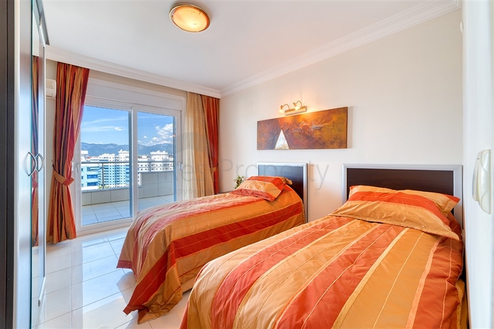 Большой пентхаус 3+1 с потрясающими видовыми характеристиками