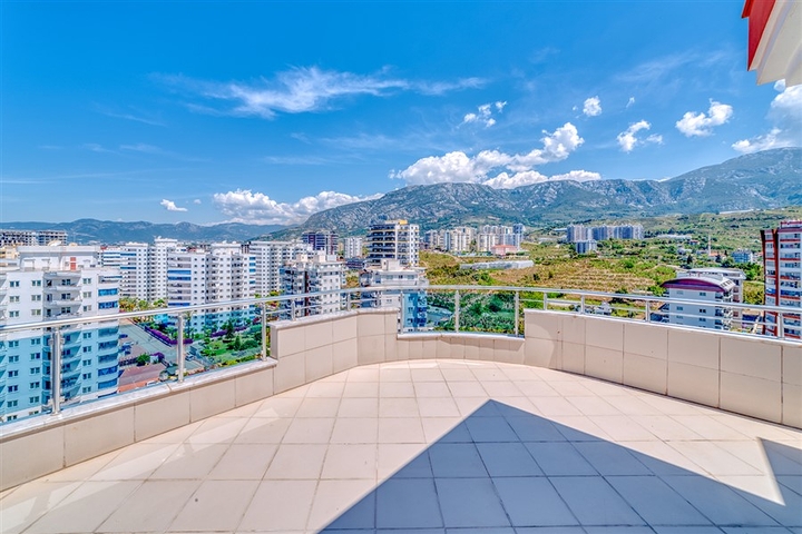 Большой пентхаус 3+1 с потрясающими видовыми характеристиками